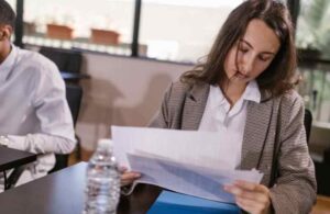 Ne pas déclarer un décès à la banque : quels risques juridiques et financiers réels ?