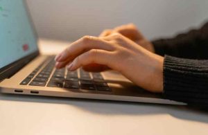 Certificat de vente de véhicule en ligne : comment l’obtenir et le remplir ?