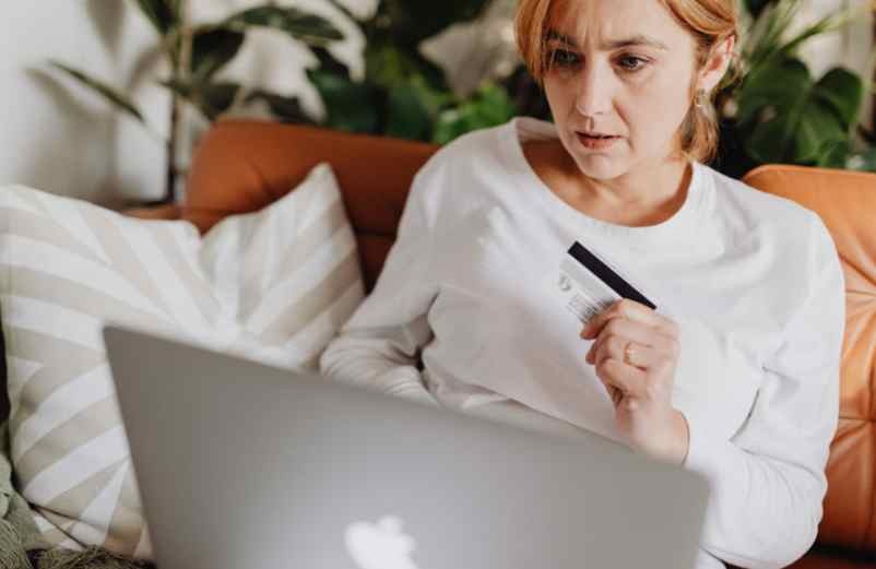 Saisie sur compte bancaire sans avertissement pour amende : quels recours ?