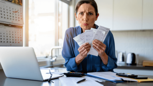 Comment la loi de finances 2024 change-t-elle les impôts des particuliers ?