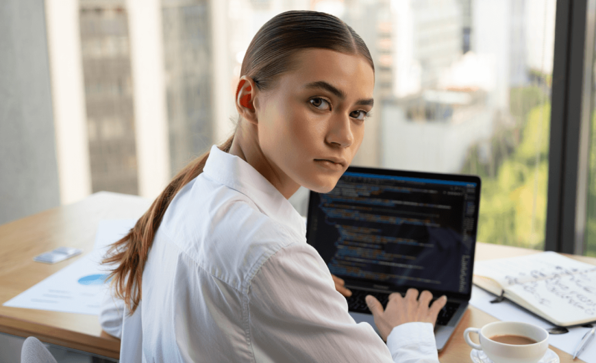 Comment réussir sa reconversion vers les métiers de l&rsquo;informatique ?