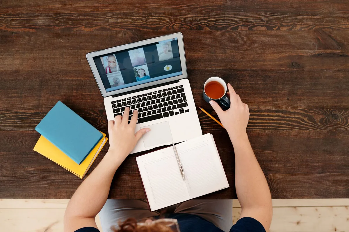 Guide 2026 des formations RH en ligne au Royaume-Uni : parcours et choix stratégiques