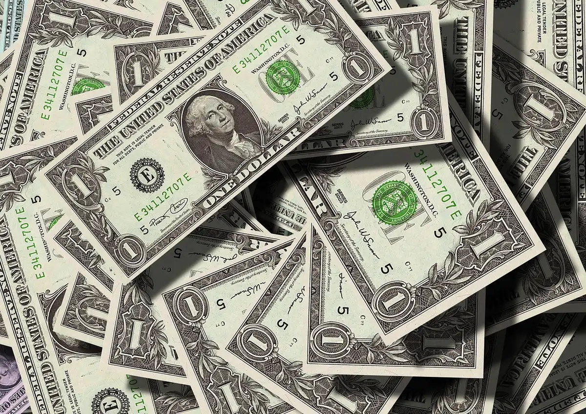 Montée progressive d'un portefeuille diversifié avec accumulation régulière au fil du temps