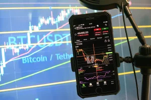 Guide pratique pour investir durant le bullrun 2025 et réduire les risques