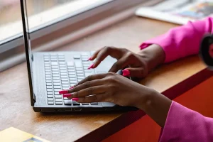 Comment analyser des documents juridiques comme un professionnel du droit avec Consult&rsquo;IA ?